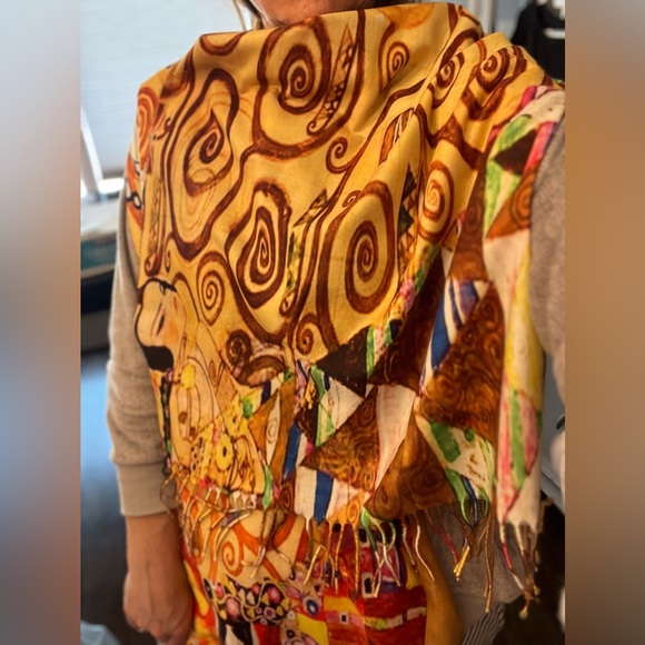 NIB Cashmere-feel Large Fringed Scarf (26 x 76) Gustav Klimt Tree of Life Print - Picture 8 of 10